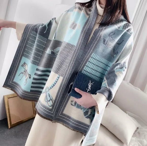 ⭐HP⭐Elegant Cashmere Shawl ⭐ - Picture 4 of 6